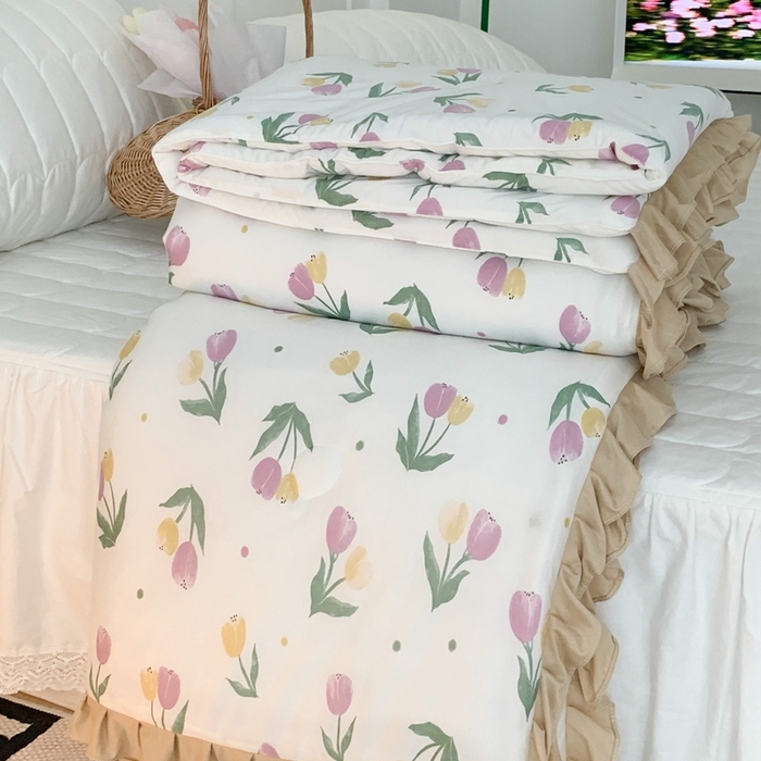 91家纺网 家纺一手货源 找家纺 昔可家纺2023新款花边款云柔针织大豆夏被 油画郁金香