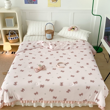 91家纺网 家纺一手货源 找家纺 （总）昔可家纺2023新款花边款云柔针织大豆夏被