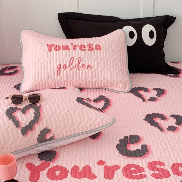 91家纺网 家纺一手货源 找家纺 （总）昔可家纺2023新款甜酷黑粉系列乳胶凉席