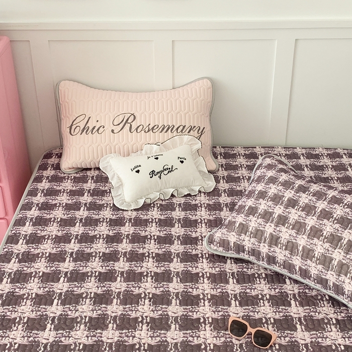 91家纺网 家纺一手货源 找家纺 昔可家纺2023新款甜酷黑粉系列乳胶凉席 黑粉小香格