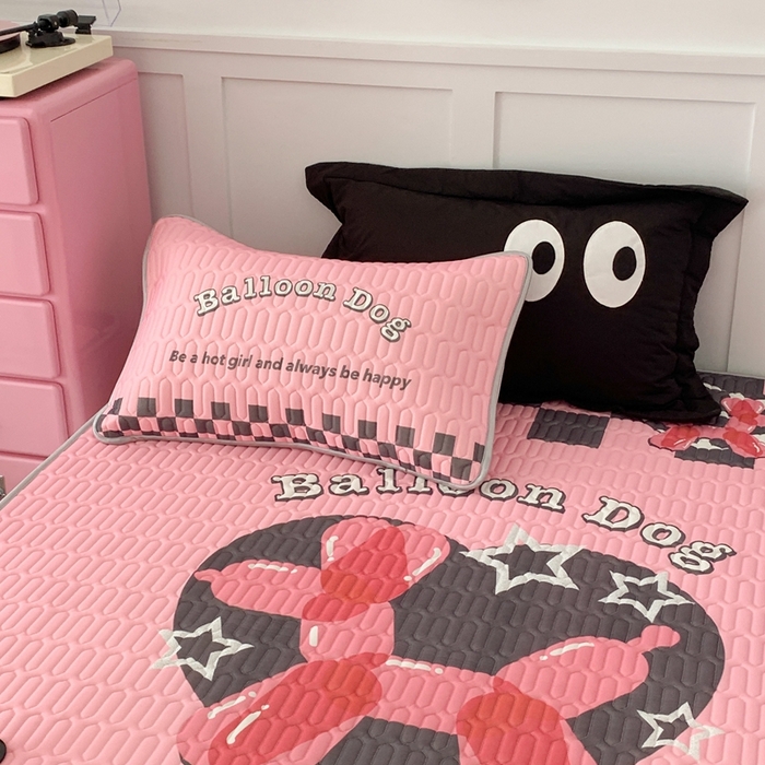 91家纺网 家纺一手货源 找家纺 昔可家纺2023新款甜酷黑粉系列乳胶凉席 气球狗狗