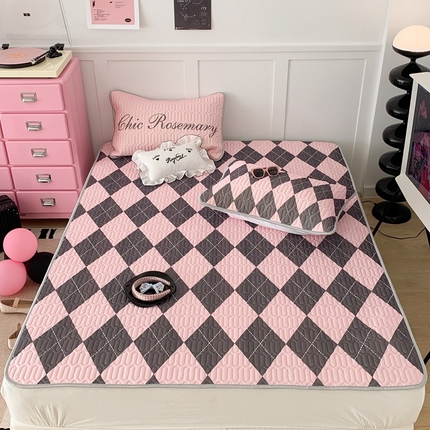 昔可家纺2023新款甜酷黑粉系列乳胶凉席 学院菱格黑粉色