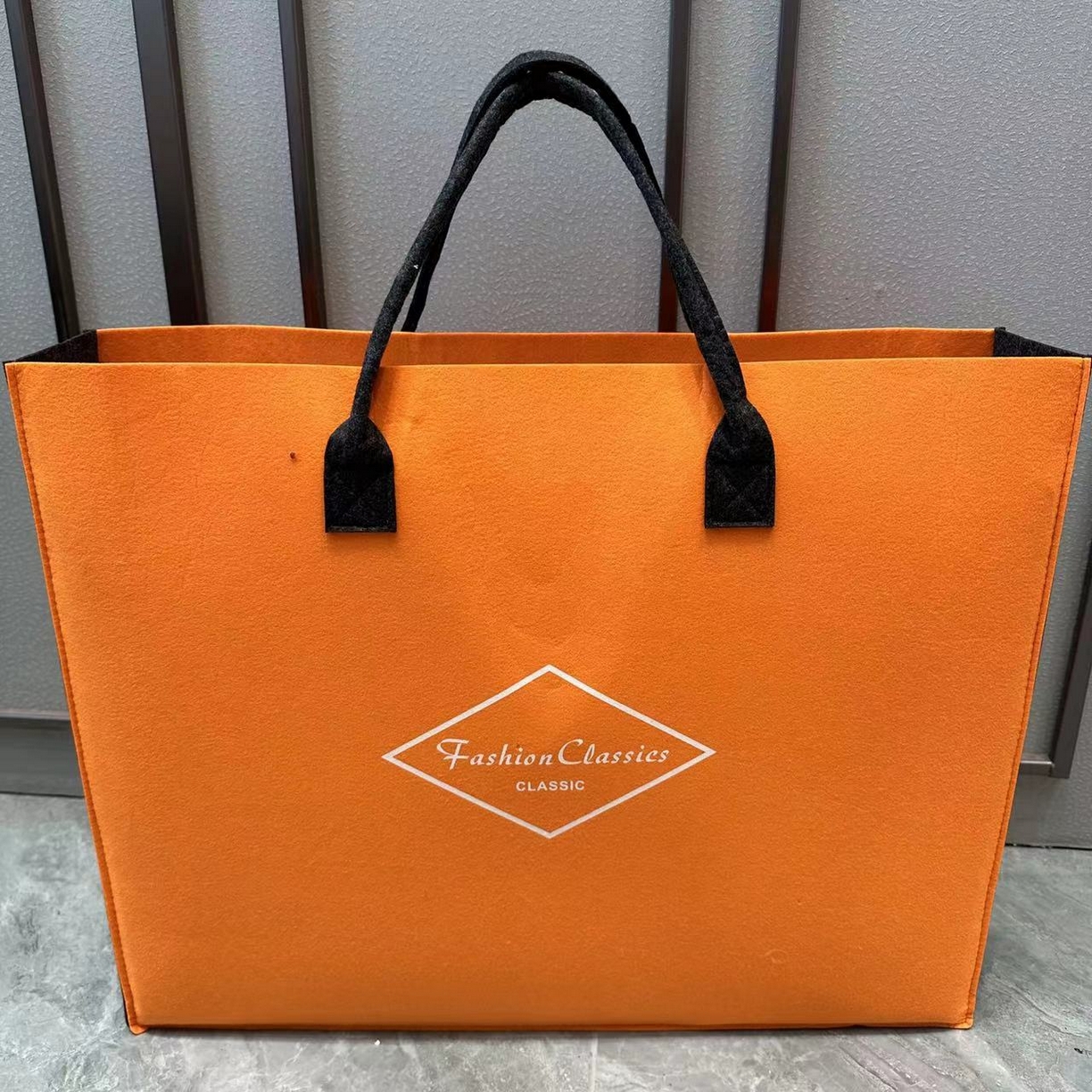 91家纺网 家纺一手货源 找家纺 （总）高大尚婚庆馆2023新款时尚毛毡布包装 居家包装