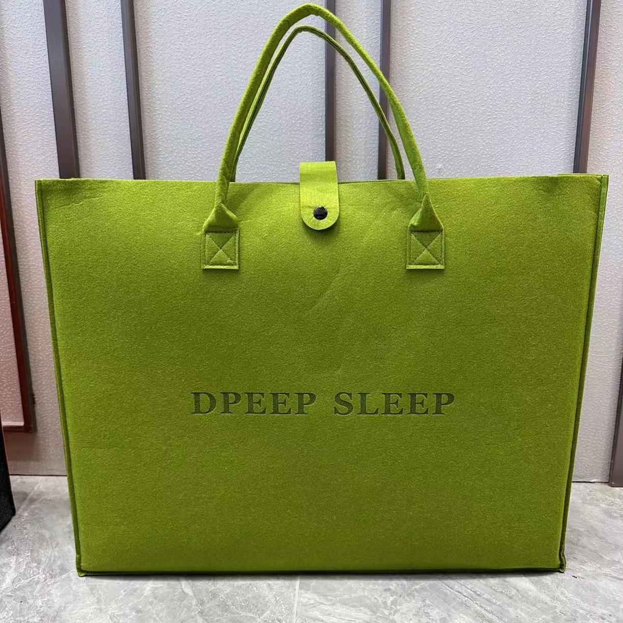 91家纺网 家纺一手货源 找家纺 （总）高大尚婚庆馆2023新款时尚毛毡布包装 居家包装