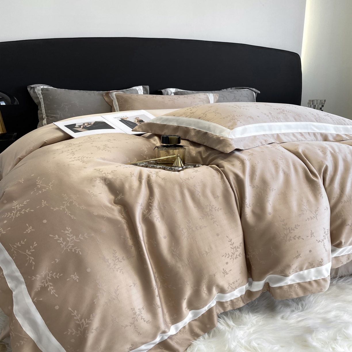 91家纺网 家纺一手货源 找家纺 优悦 宽边提花冰丝四件套 叶语香-米色