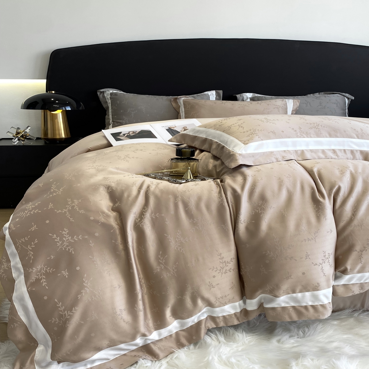 91家纺网 家纺一手货源 找家纺 优悦 宽边提花冰丝四件套 叶语香-米色