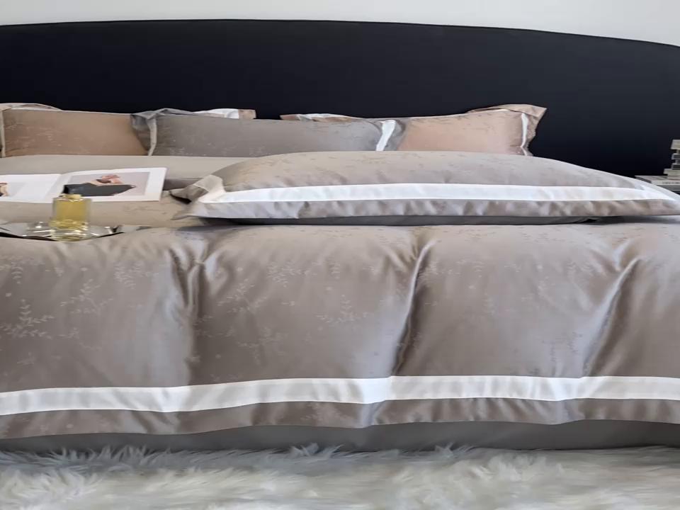 91家纺网 家纺一手货源 找家纺 优悦 宽边提花冰丝四件套 叶语香-灰