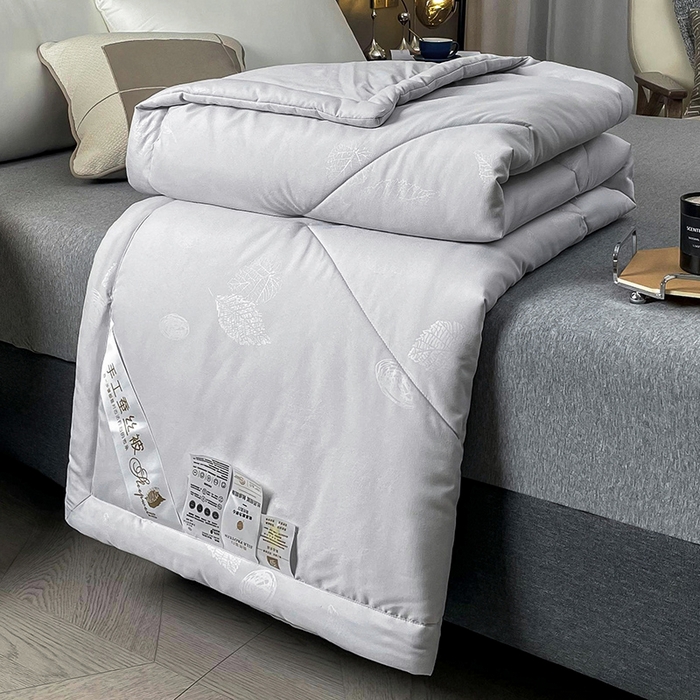 91家纺网 家纺一手货源 找家纺 可机洗柞蚕丝桑蚕丝宽边夏凉被空调被夏季薄被薄款春秋被单人 轻奢灰