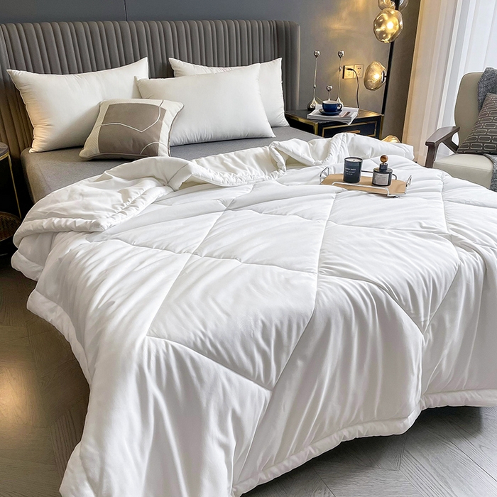 91家纺网 家纺一手货源 找家纺 可机洗柞蚕丝桑蚕丝宽边夏凉被空调被夏季薄被薄款春秋被单人 轻奢白