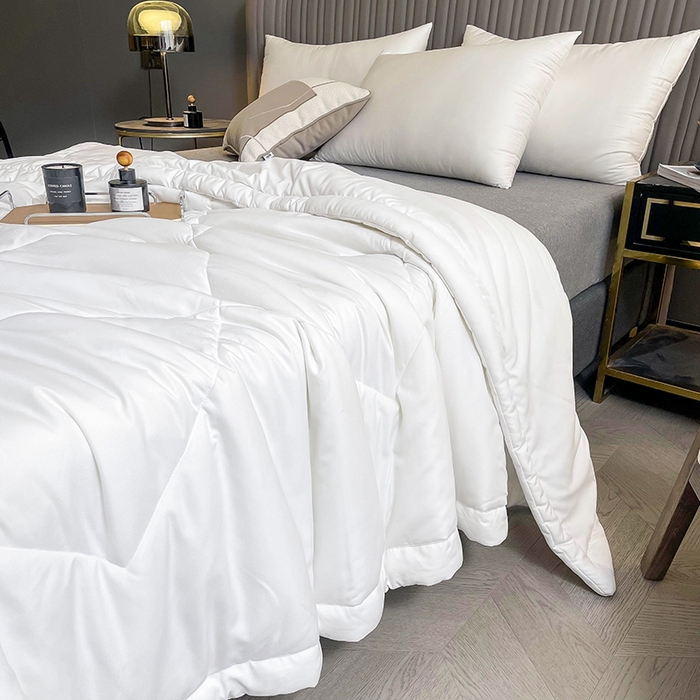 91家纺网 家纺一手货源 找家纺 可机洗柞蚕丝桑蚕丝宽边夏凉被空调被夏季薄被薄款春秋被单人 轻奢白