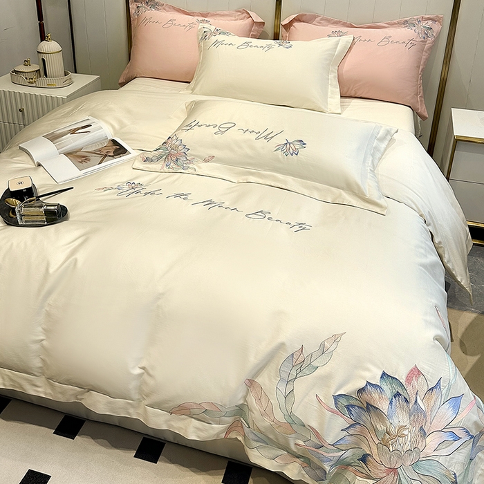 91家纺网 家纺一手货源 找家纺 宅家居 2024轻奢小香风纯棉长绒棉四件套奥菲亚系列 奶昔白