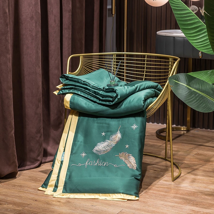 91家纺网 家纺一手货源 找家纺 梦舒羽 新款可水洗真丝被夏天宿舍空调被单人夏凉被纯色冰丝刺绣夏被被子双人薄被 凤羽-墨绿