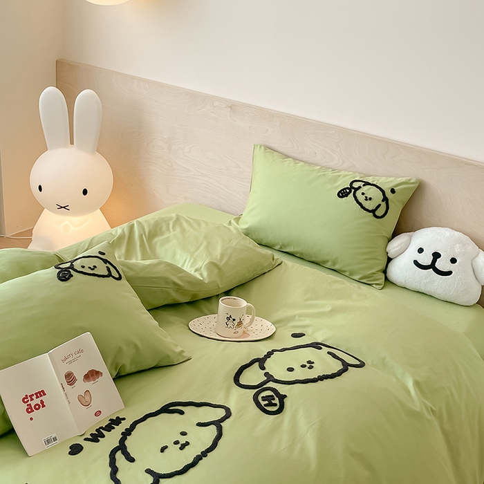 91家纺网 家纺一手货源 找家纺 澳梵家居 2023新款【是修狗呀】系列 全棉大版毛巾绣四件套 是修狗呀-豆绿