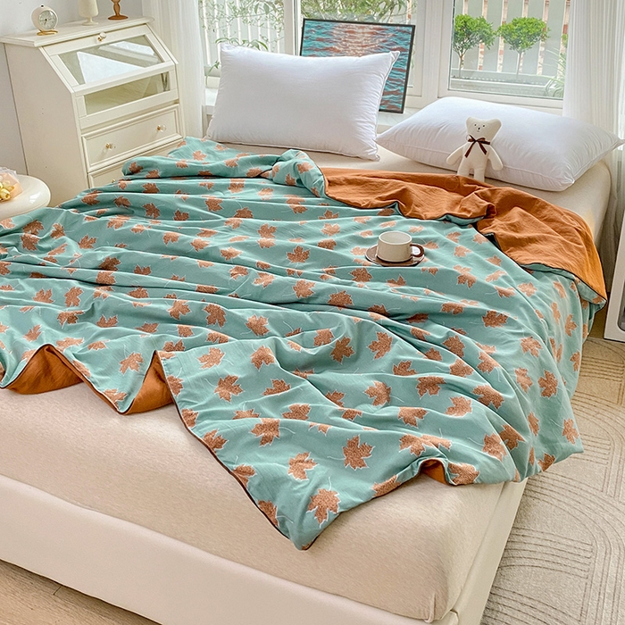 91家纺网 家纺一手货源 找家纺 畅畅家纺2023新款A类水洗棉麻双层纱夏被四件套 枫叶