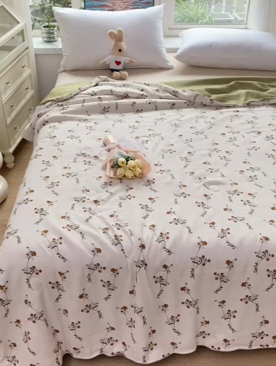 91家纺网 家纺一手货源 找家纺 畅畅家纺2023新款A类水洗棉麻双层纱夏被四件套 米果