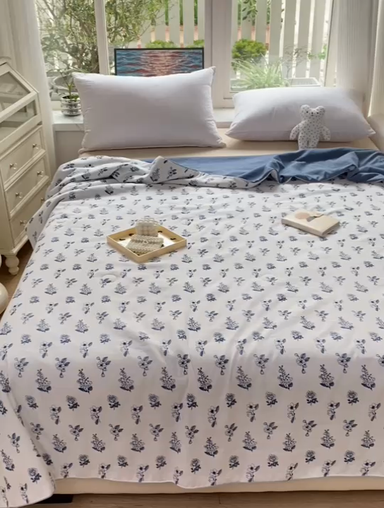 91家纺网 家纺一手货源 找家纺 畅畅家纺2023新款A类水洗棉麻双层纱夏被四件套 花开半夏