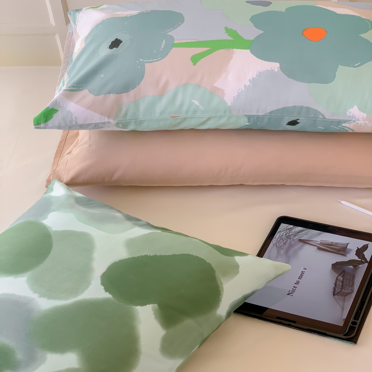 91家纺网 家纺一手货源 找家纺 窝米 全棉斜纹枕套（花卉类） 莲娜绿枕套