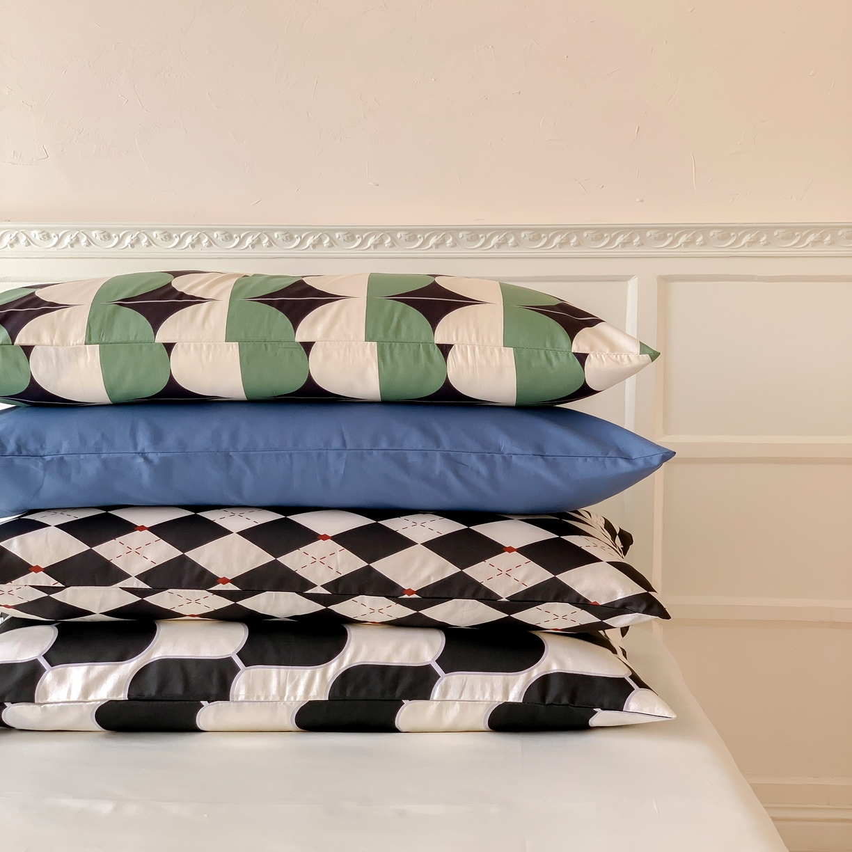 91家纺网 家纺一手货源 找家纺 窝米 全棉斜纹枕套（简约类） 卡门黑枕套