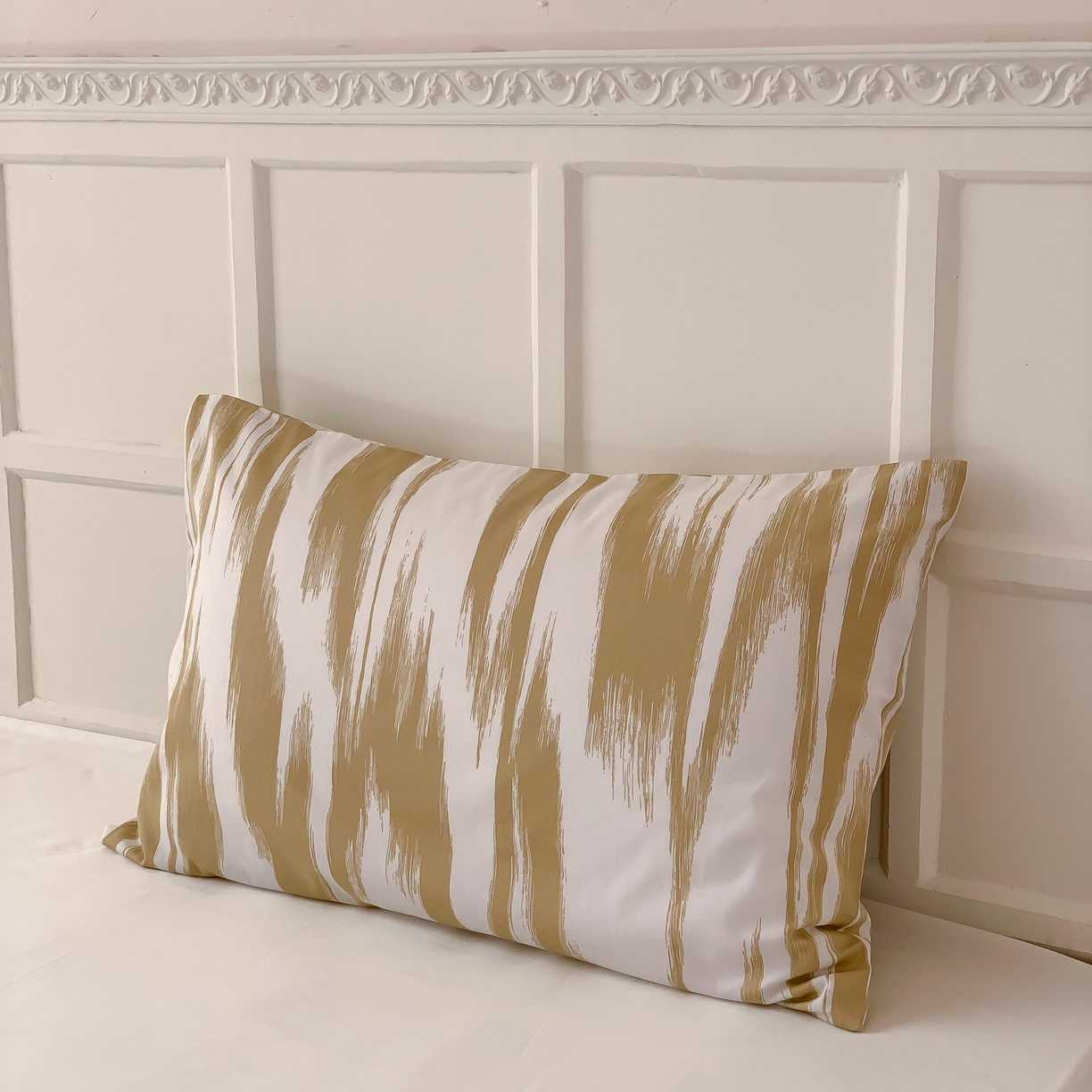 91家纺网 家纺一手货源 找家纺 窝米 全棉斜纹枕套（简约类） 水波纹驼枕套