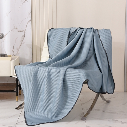 91家纺网 家纺一手货源 找家纺 （总）妖妖家纺 2023新款贝壳绣凉感豆豆盖毯