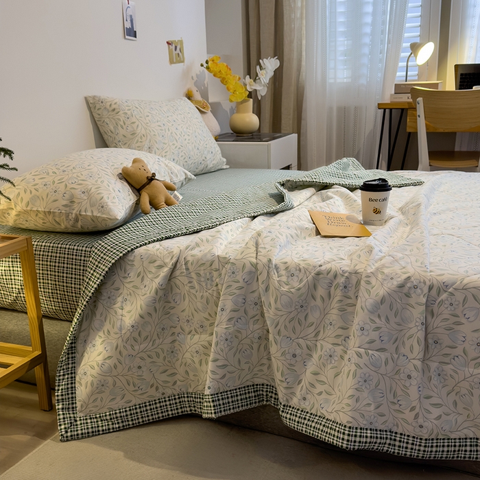91家纺网 家纺一手货源 找家纺 怡家居 2023新款全棉小清新手包边夏被四件套 欢颜-绿