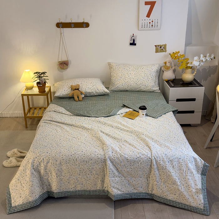 91家纺网 家纺一手货源 找家纺 怡家居 2023新款全棉小清新手包边夏被四件套 欢颜-绿