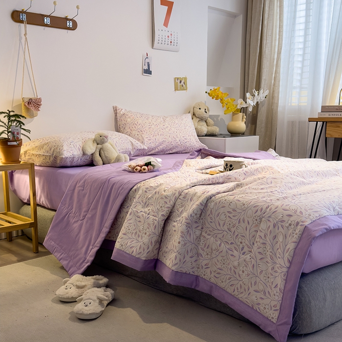 91家纺网 家纺一手货源 找家纺 怡家居 2023新款全棉小清新手包边夏被四件套 欢颜-紫