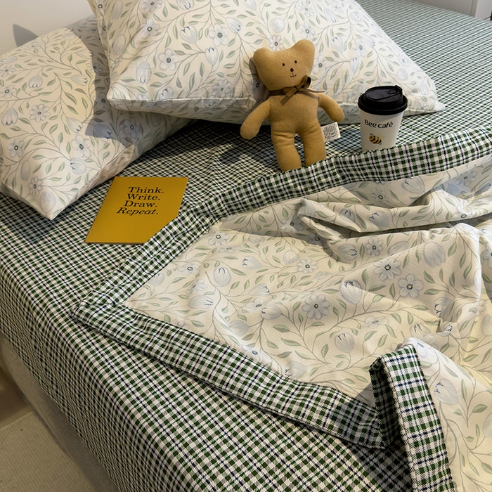 91家纺网 家纺一手货源 找家纺 怡家居 2023新款全棉小清新手包边夏被四件套 欢颜-绿