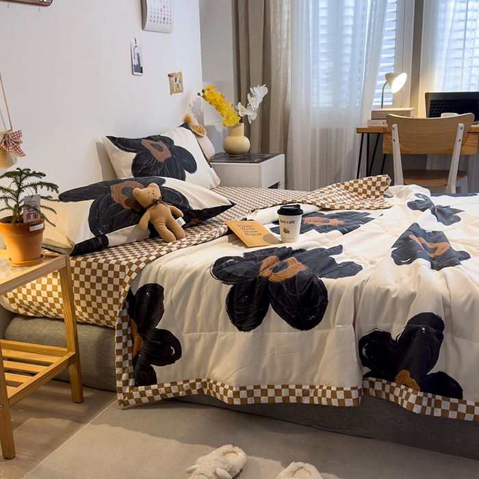 91家纺网 家纺一手货源 找家纺 怡家居 2023新款全棉小清新手包边夏被四件套 迷彩