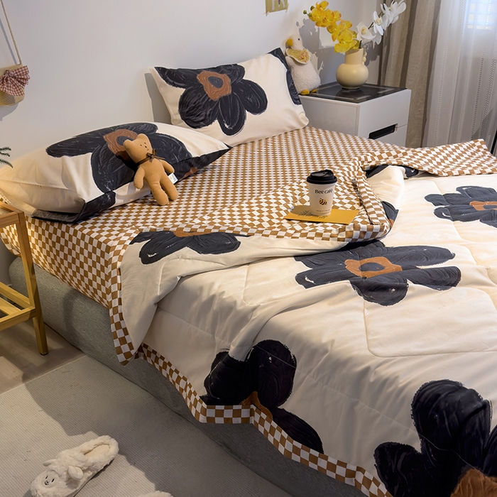 91家纺网 家纺一手货源 找家纺 怡家居 2023新款全棉小清新手包边夏被四件套 迷彩