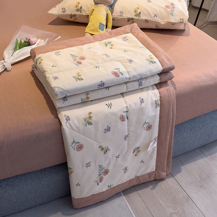 怡家居 2023新款全棉小清新手包边夏被四件套 蔷薇