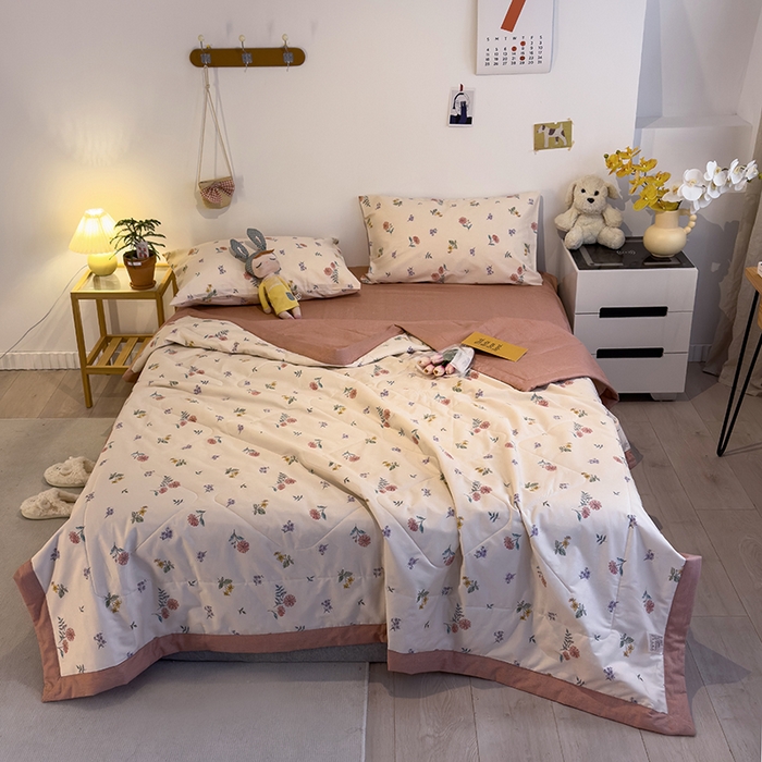 91家纺网 家纺一手货源 找家纺 怡家居 2023新款全棉小清新手包边夏被四件套 蔷薇