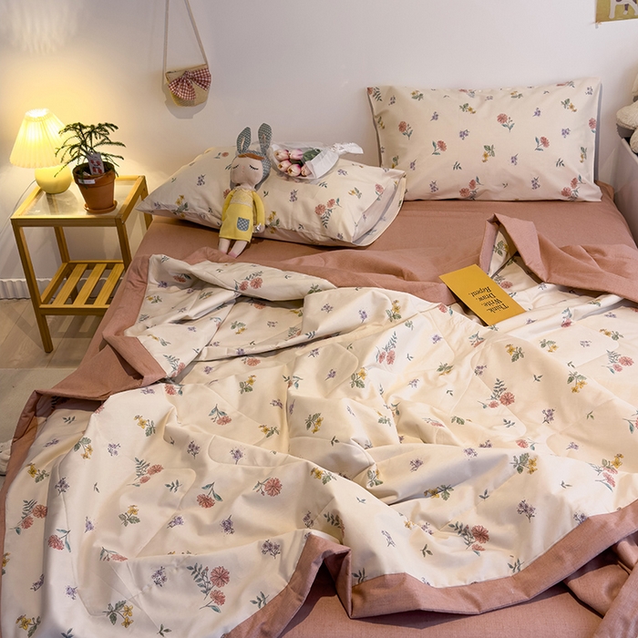 91家纺网 家纺一手货源 找家纺 怡家居 2023新款全棉小清新手包边夏被四件套 蔷薇