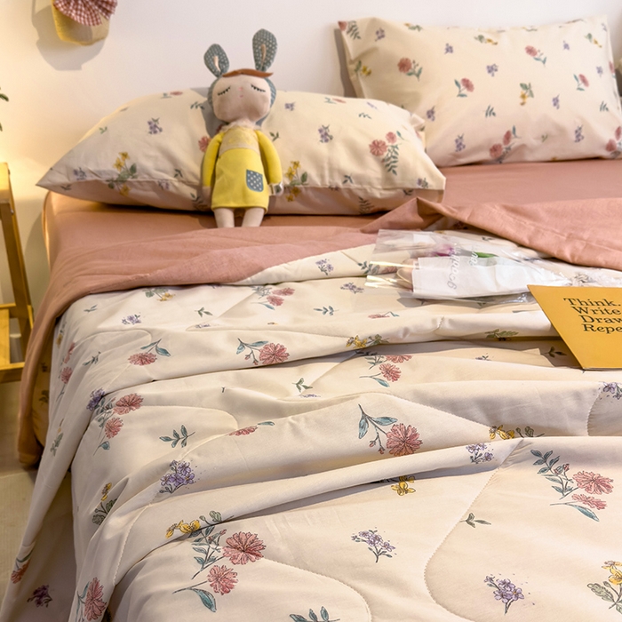 91家纺网 家纺一手货源 找家纺 怡家居 2023新款全棉小清新手包边夏被四件套 蔷薇