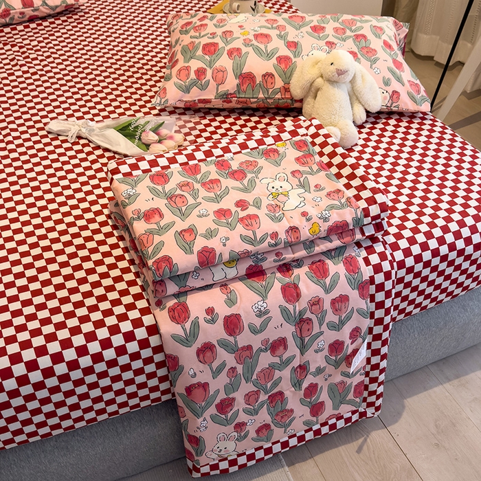 91家纺网 家纺一手货源 找家纺 怡家居 2023新款全棉小清新手包边夏被四件套 悠悠兔