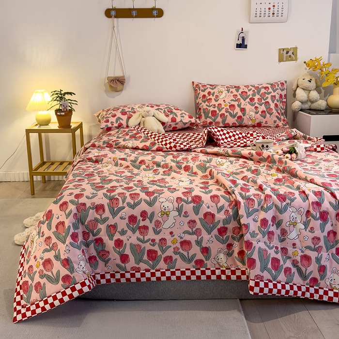 91家纺网 家纺一手货源 找家纺 怡家居 2023新款全棉小清新手包边夏被四件套 悠悠兔