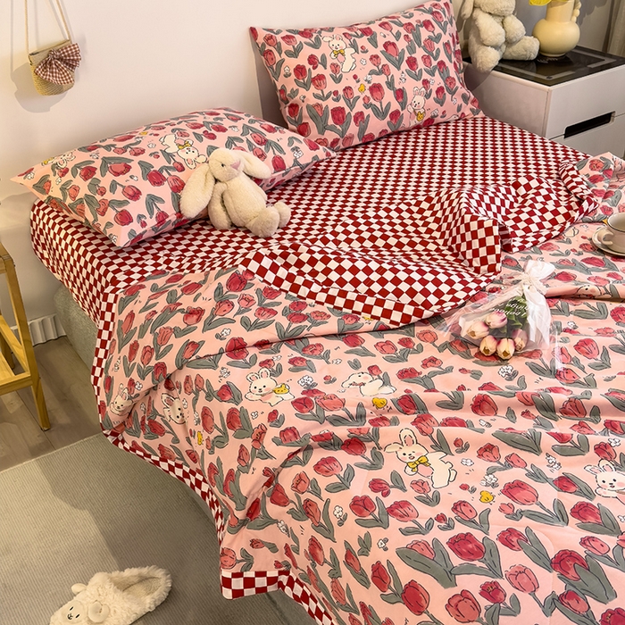 91家纺网 家纺一手货源 找家纺 怡家居 2023新款全棉小清新手包边夏被四件套 悠悠兔