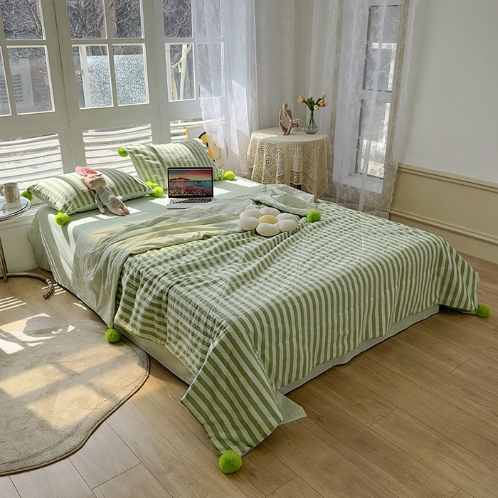 91家纺网 家纺一手货源 找家纺 怡家居 2023新款水洗棉可脱卸球球夏被四件套 青柠