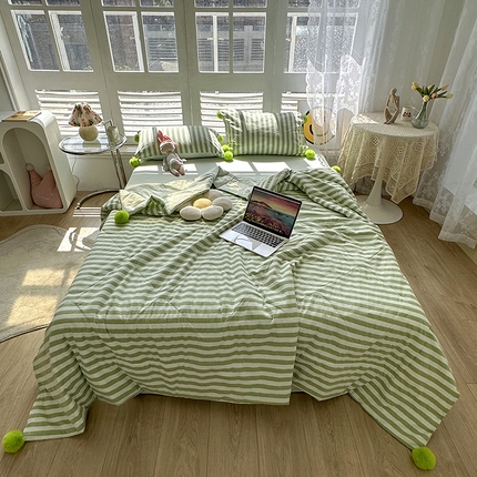 91家纺网 家纺一手货源 找家纺 怡家居 2023新款水洗棉可脱卸球球夏被四件套 青柠