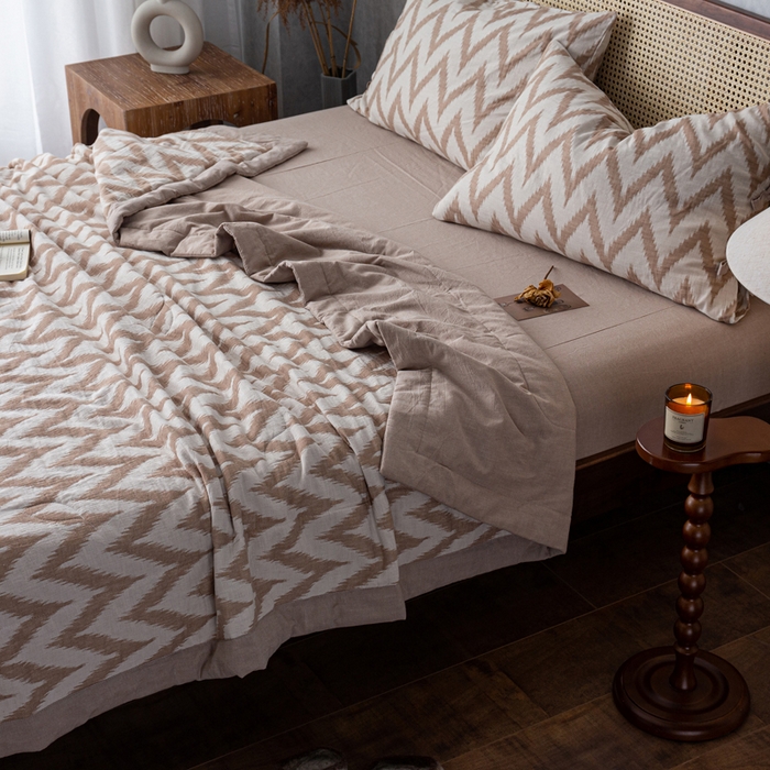 91家纺网 家纺一手货源 找家纺 （总）安莱生活 2023新款双层纱复古大提花系列海澜夏被及夏被四件套