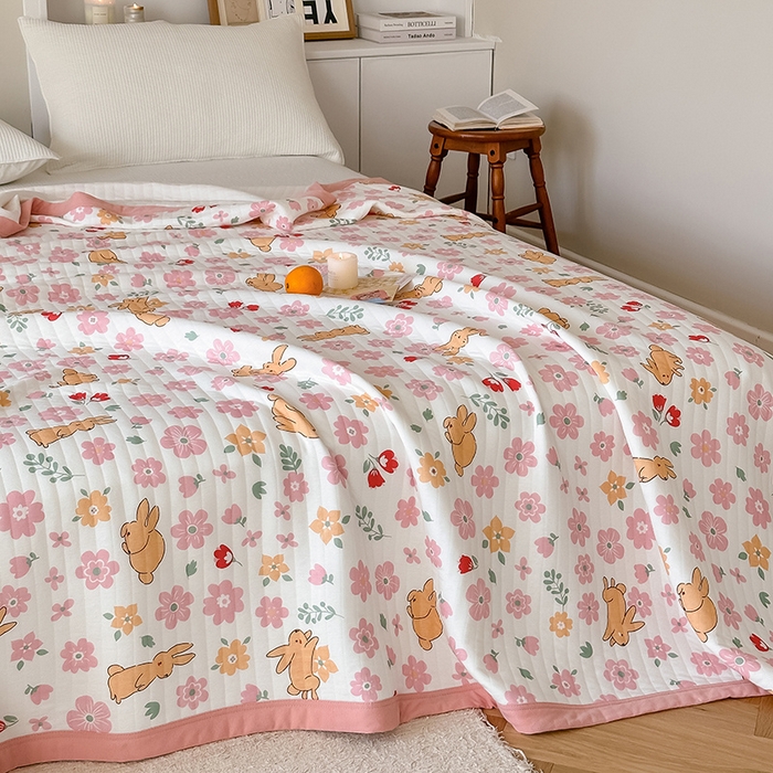 91家纺网 家纺一手货源 找家纺 吾秀 2023新款A类棉代尔针织棉毯 菲菲兔（粉）