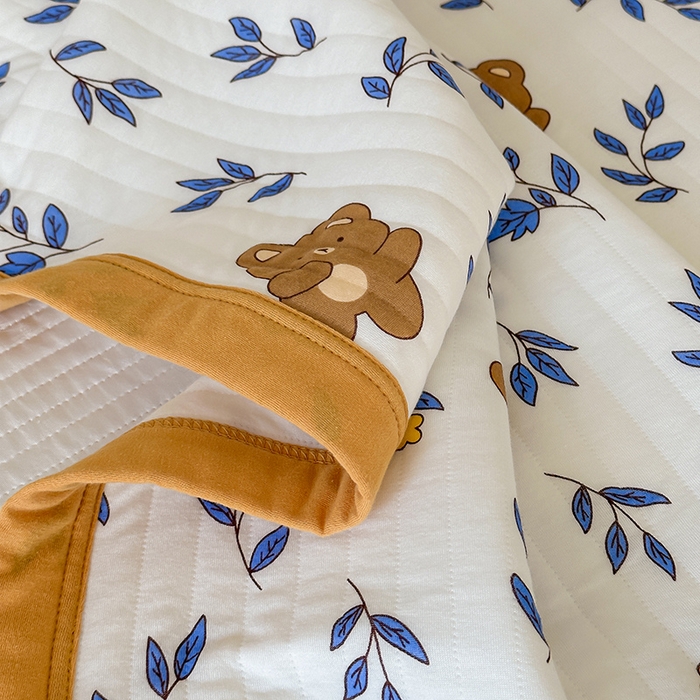 91家纺网 家纺一手货源 找家纺 吾秀 2023新款A类棉代尔针织棉毯 花蜜小熊（蓝）