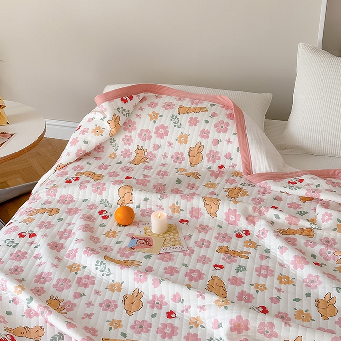 91家纺网 家纺一手货源 找家纺 吾秀 2023新款A类棉代尔针织棉毯 菲菲兔（粉）