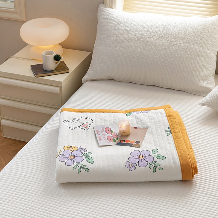 91家纺网 家纺一手货源 找家纺 吾秀 2023新款A类棉代尔针织棉毯 甜心小兔（米白）