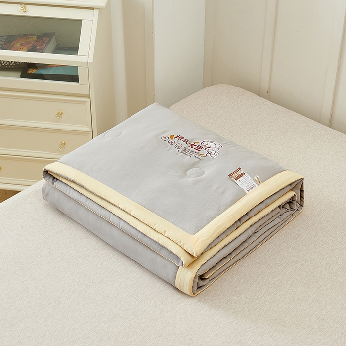 91家纺网 家纺一手货源 找家纺 样样红被业 2023新款棉麻大豆夏凉被 高级灰