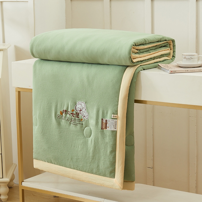 91家纺网 家纺一手货源 找家纺 样样红被业 2023新款棉麻大豆夏凉被 橄榄绿