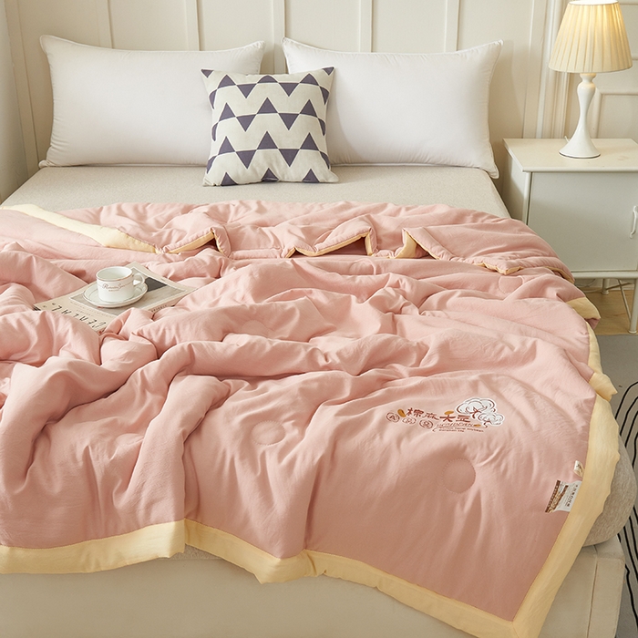 91家纺网 家纺一手货源 找家纺 样样红被业 2023新款棉麻大豆夏凉被 樱花粉