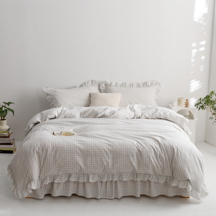 91家纺网 家纺一手货源 找家纺 忘忧草2023新款全棉色织水洗棉床裙款四件套  格物-白