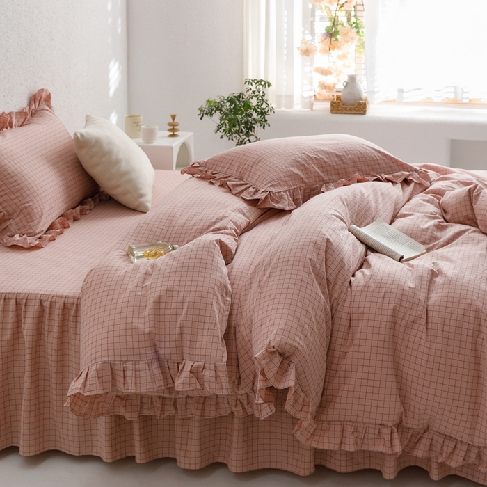 91家纺网 家纺一手货源 找家纺 忘忧草2023新款全棉色织水洗棉床裙款四件套  格物-豆沙