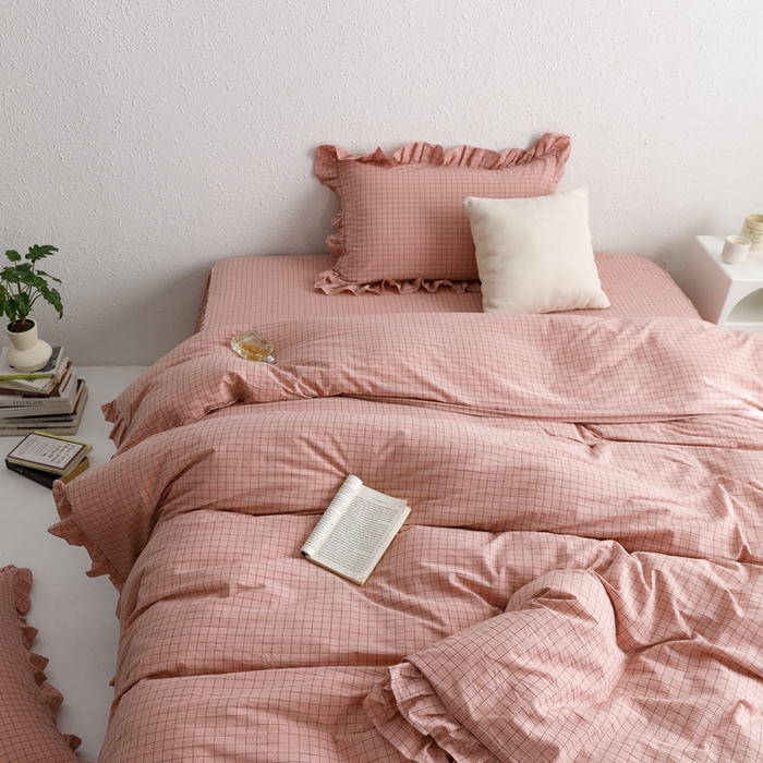 91家纺网 家纺一手货源 找家纺 忘忧草2023新款全棉色织水洗棉床裙款四件套  格物-豆沙